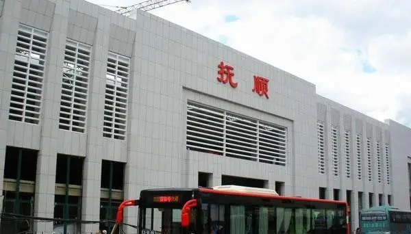 義烏市到撫順物流專線-大型設(shè)備運輸專線「高效快速」