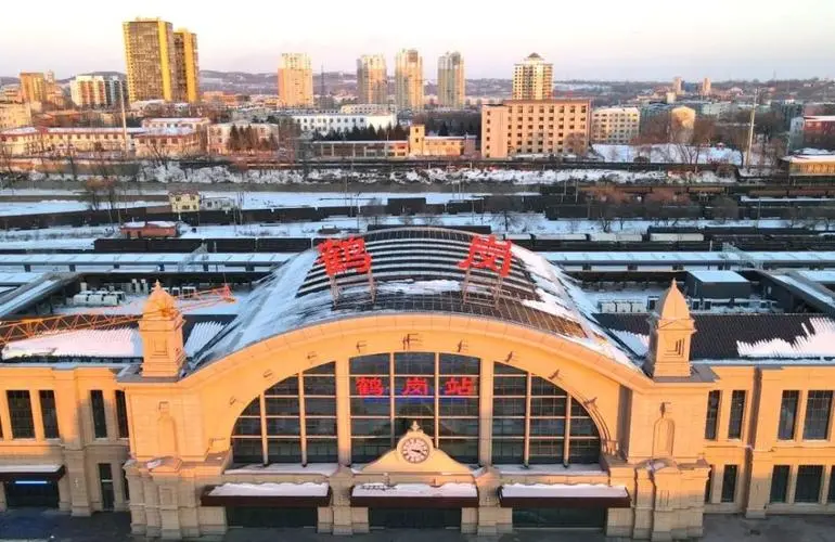 義烏市到鶴崗物流專線-設備運輸專線「高效準時」